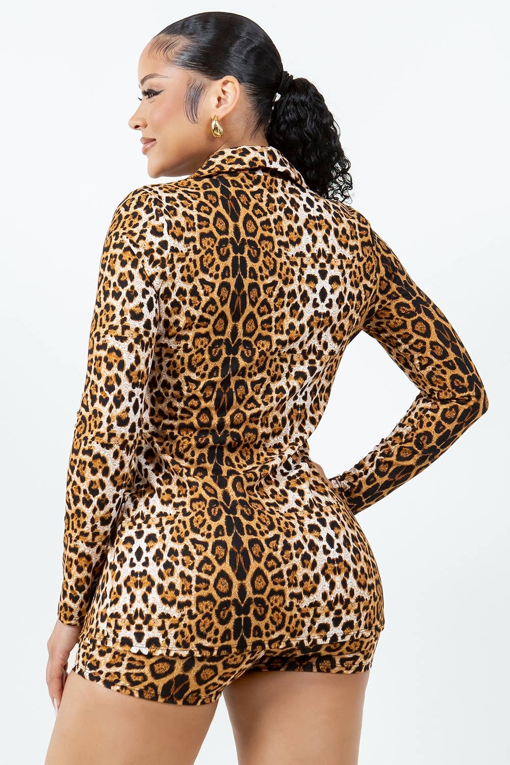 JK7811-B11216   ANIMAL PRINT BLAZER AND SHORTS